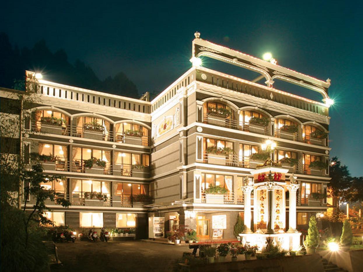 Kao Feng Hotel Zhongzheng  Extérieur photo